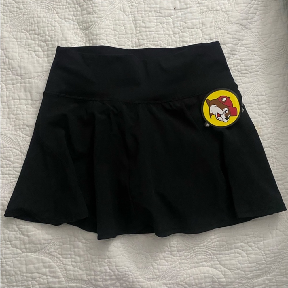 Bucees XL skirt with shorts